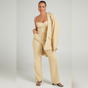 Danielle Berstein yellow trouser
